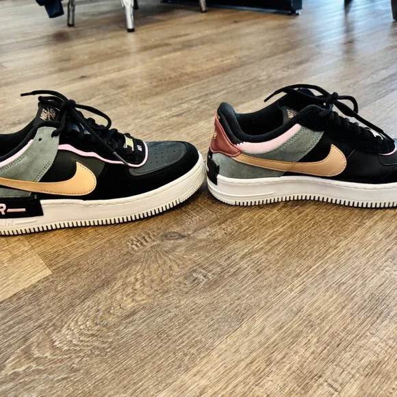 Nike Air Force 1 Women’s Size 10 - Picture 4 of 4